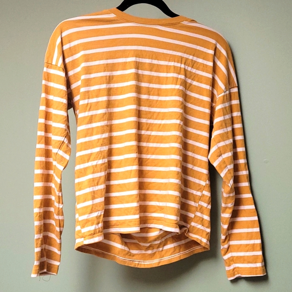 Long sleeve t-shirt